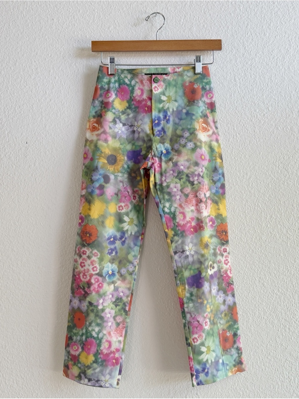 TARK 1 Floral Capris